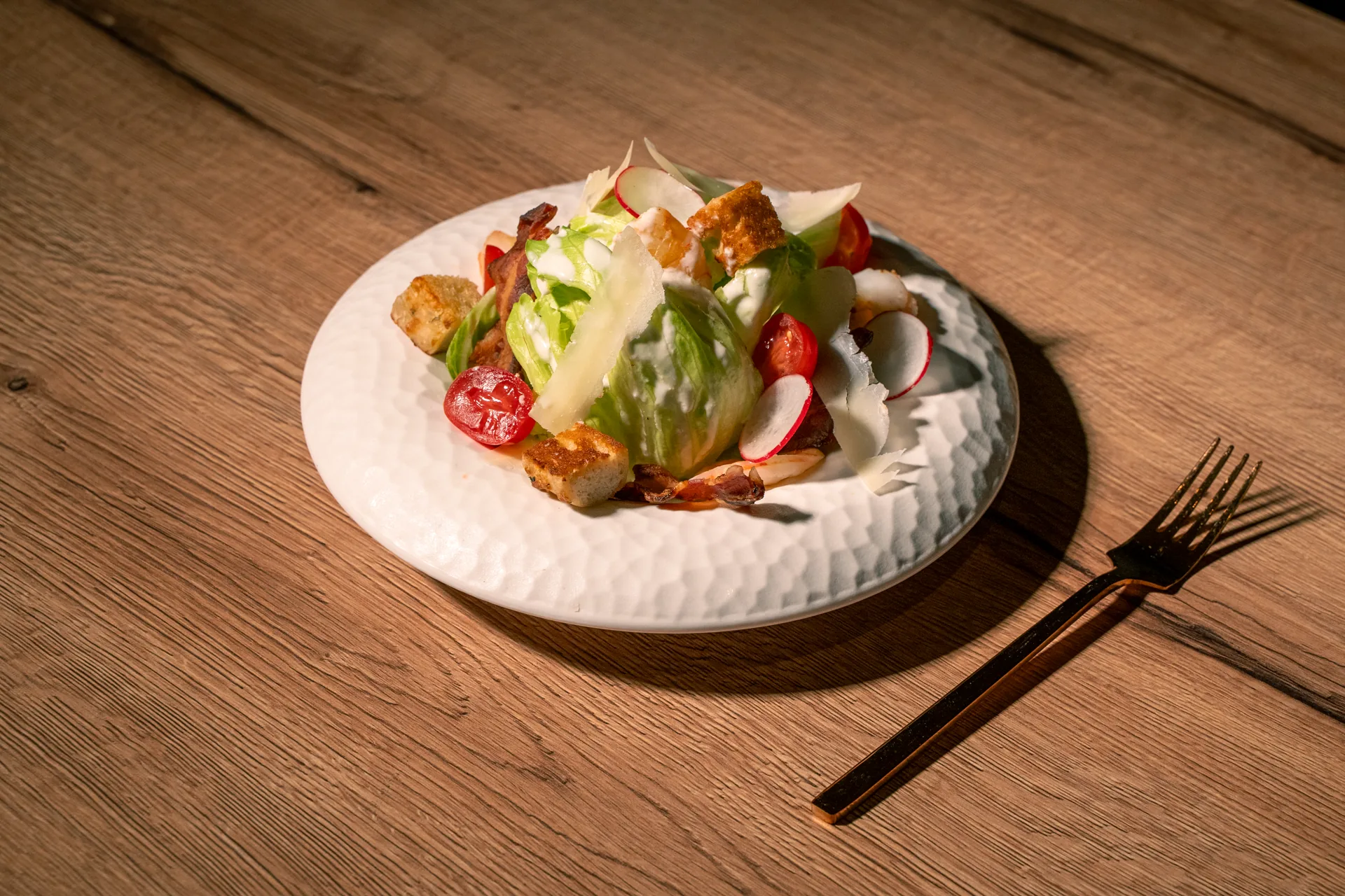 Caesar-Salat mit Speck — Frische Vorspeisen Catering Winterthur